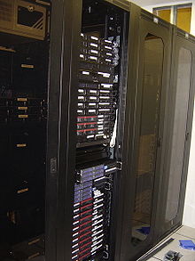 220px-Wikimedia-servers-Sept04.jpg